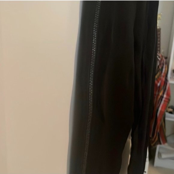 BCBG Crop Ankle Zipper Leggings, size XS - Picture 3 of 4